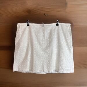 LL Bean Favorite Fit Eyelet Skirt 18P Plus White Pencil Coquette Feminine Preppy